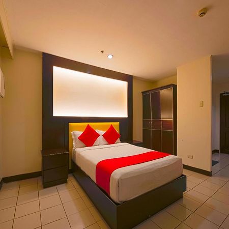 Oyo 115 Northridge Mansions Hotel Quezon City Buitenkant foto