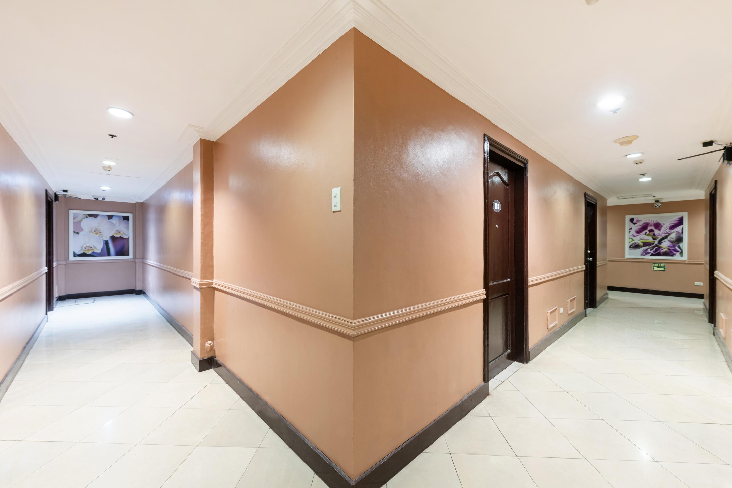 Oyo 115 Northridge Mansions Hotel Quezon City Buitenkant foto
