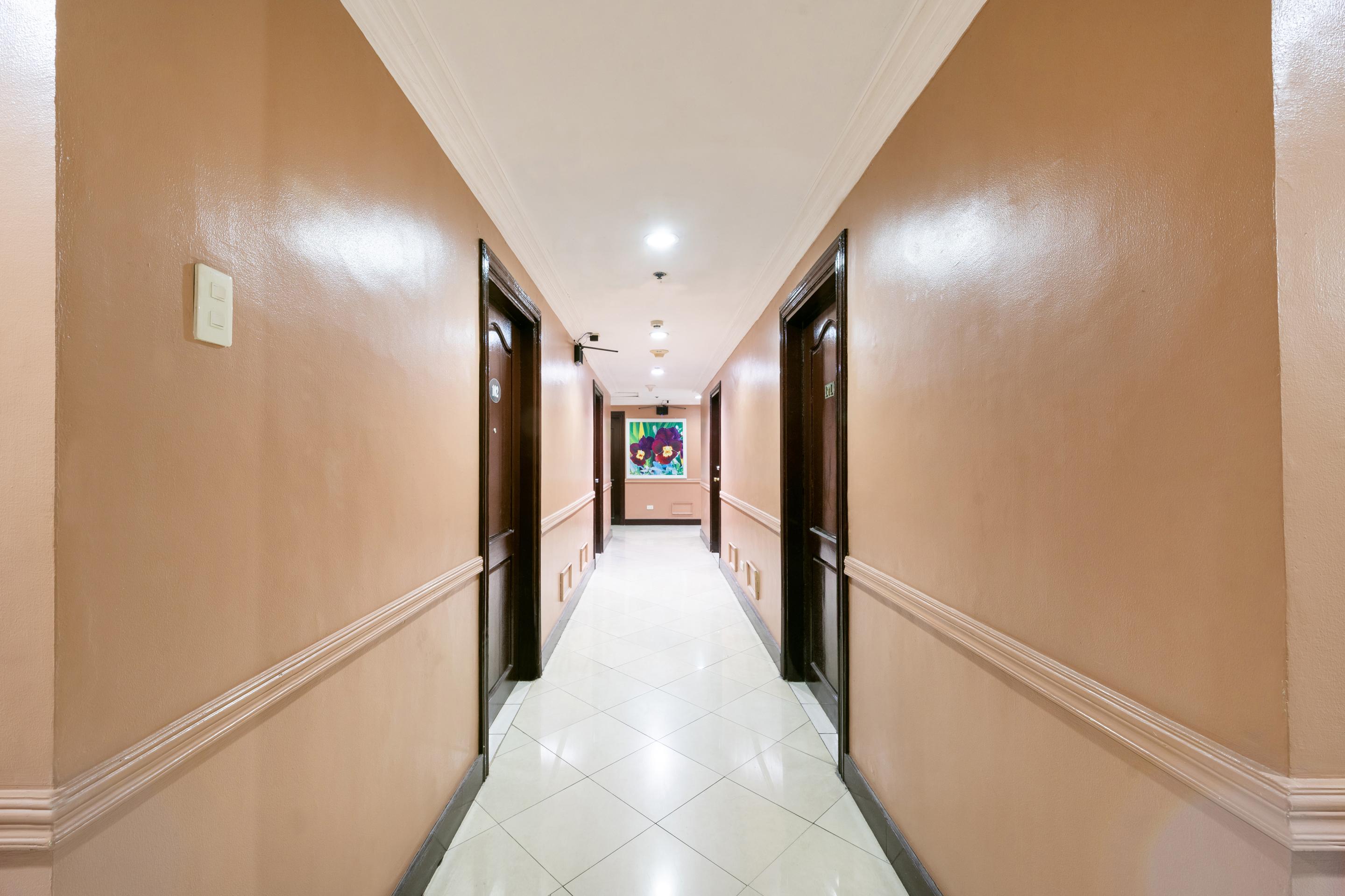 Oyo 115 Northridge Mansions Hotel Quezon City Buitenkant foto