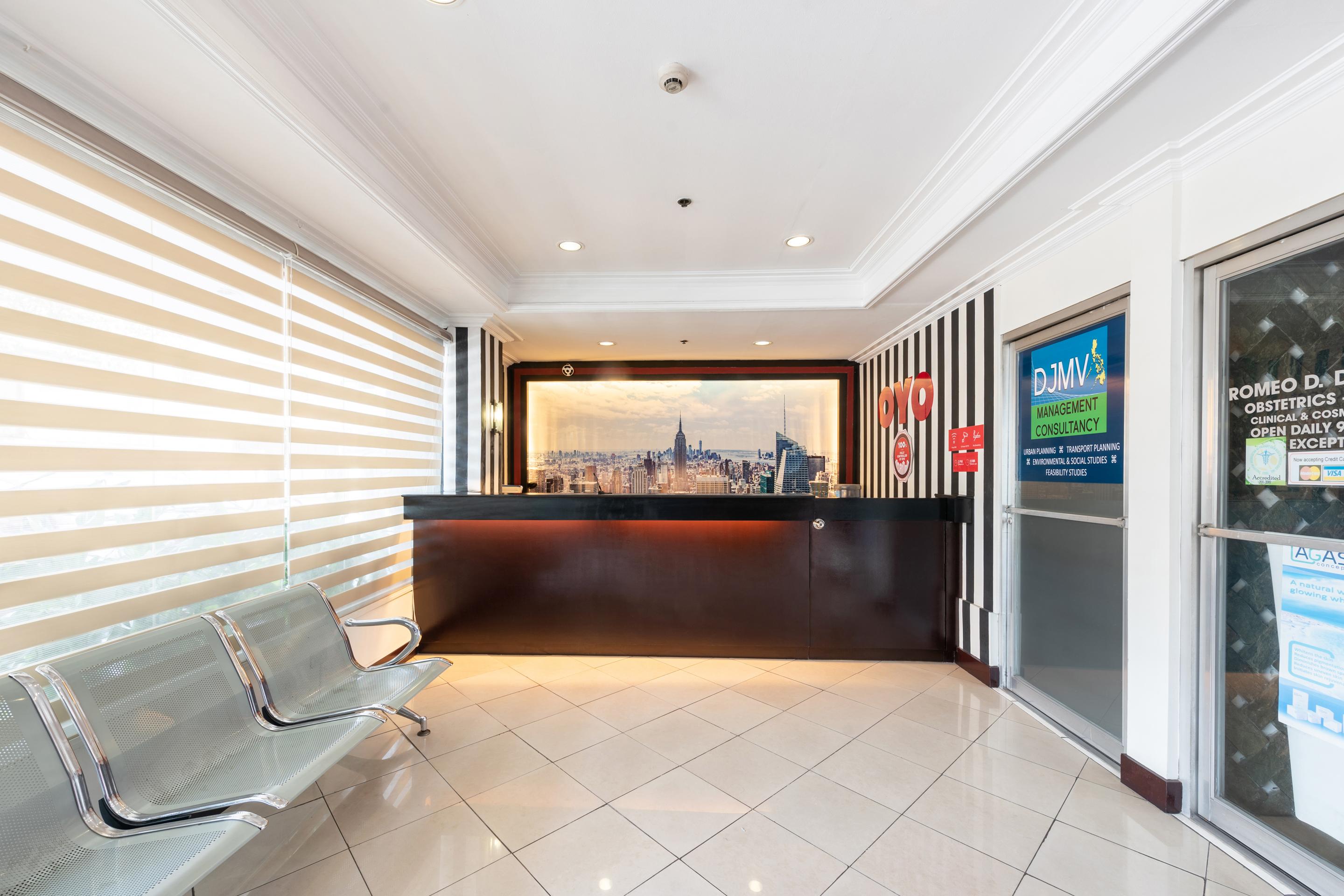 Oyo 115 Northridge Mansions Hotel Quezon City Buitenkant foto
