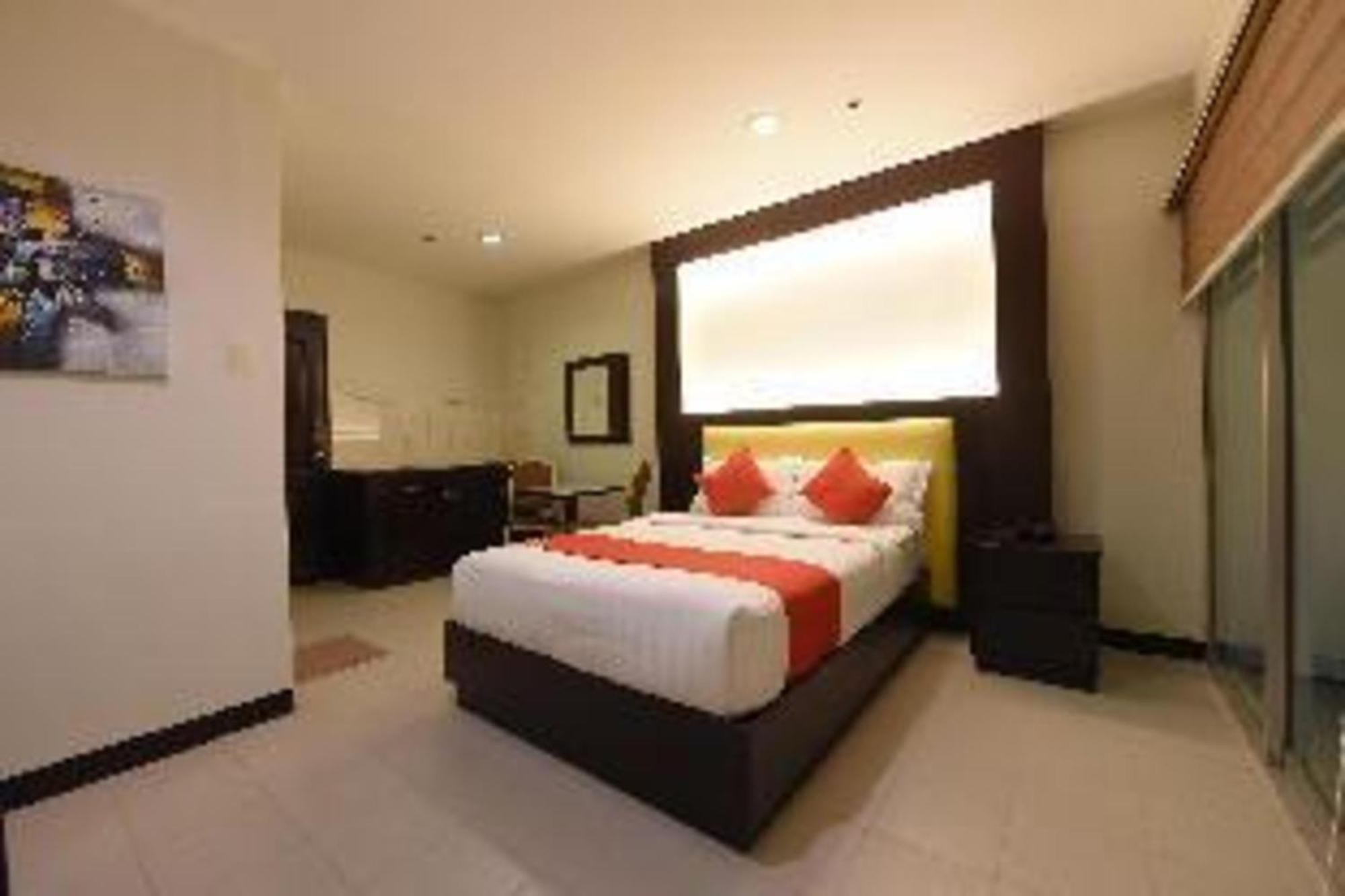 Oyo 115 Northridge Mansions Hotel Quezon City Buitenkant foto