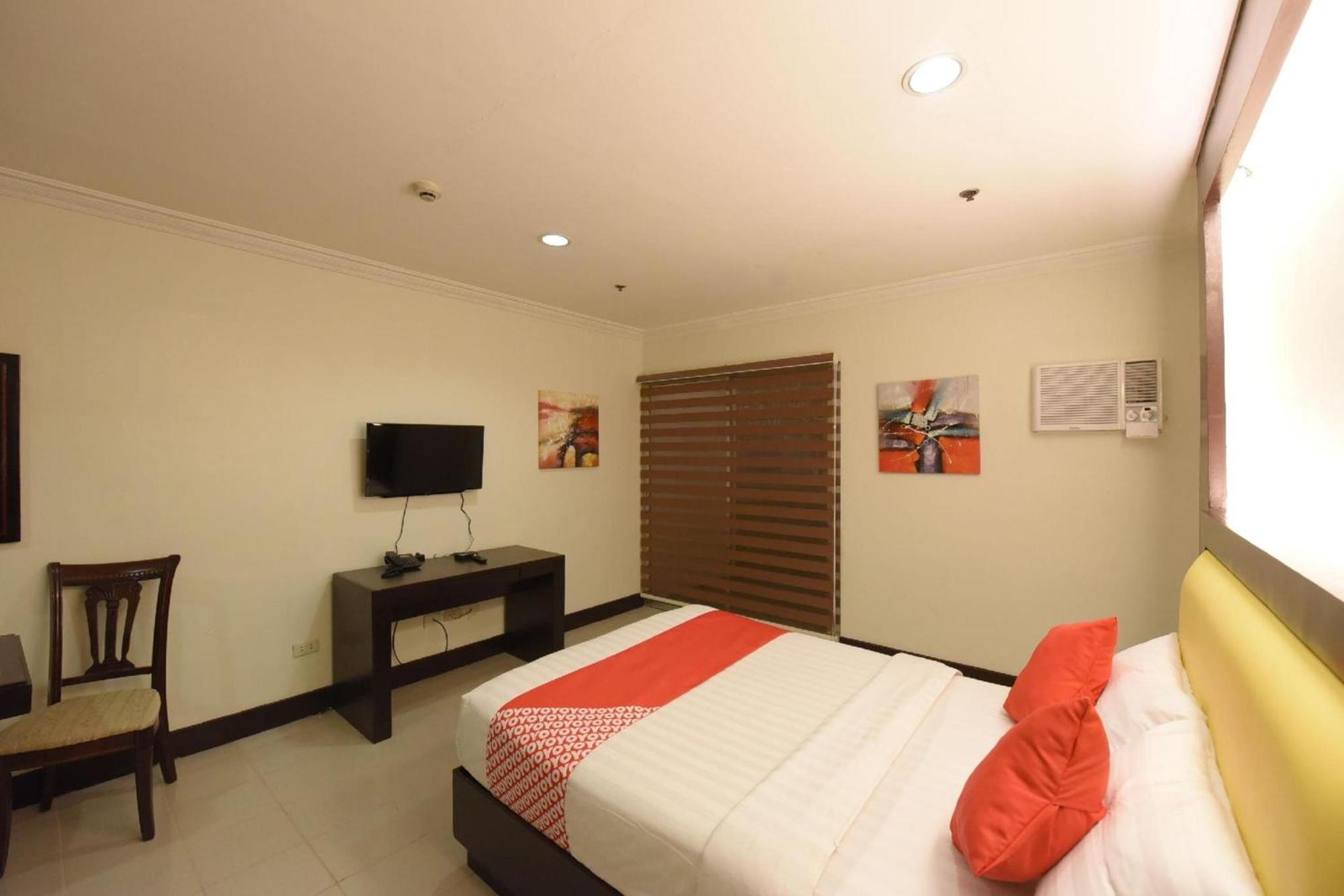 Oyo 115 Northridge Mansions Hotel Quezon City Buitenkant foto