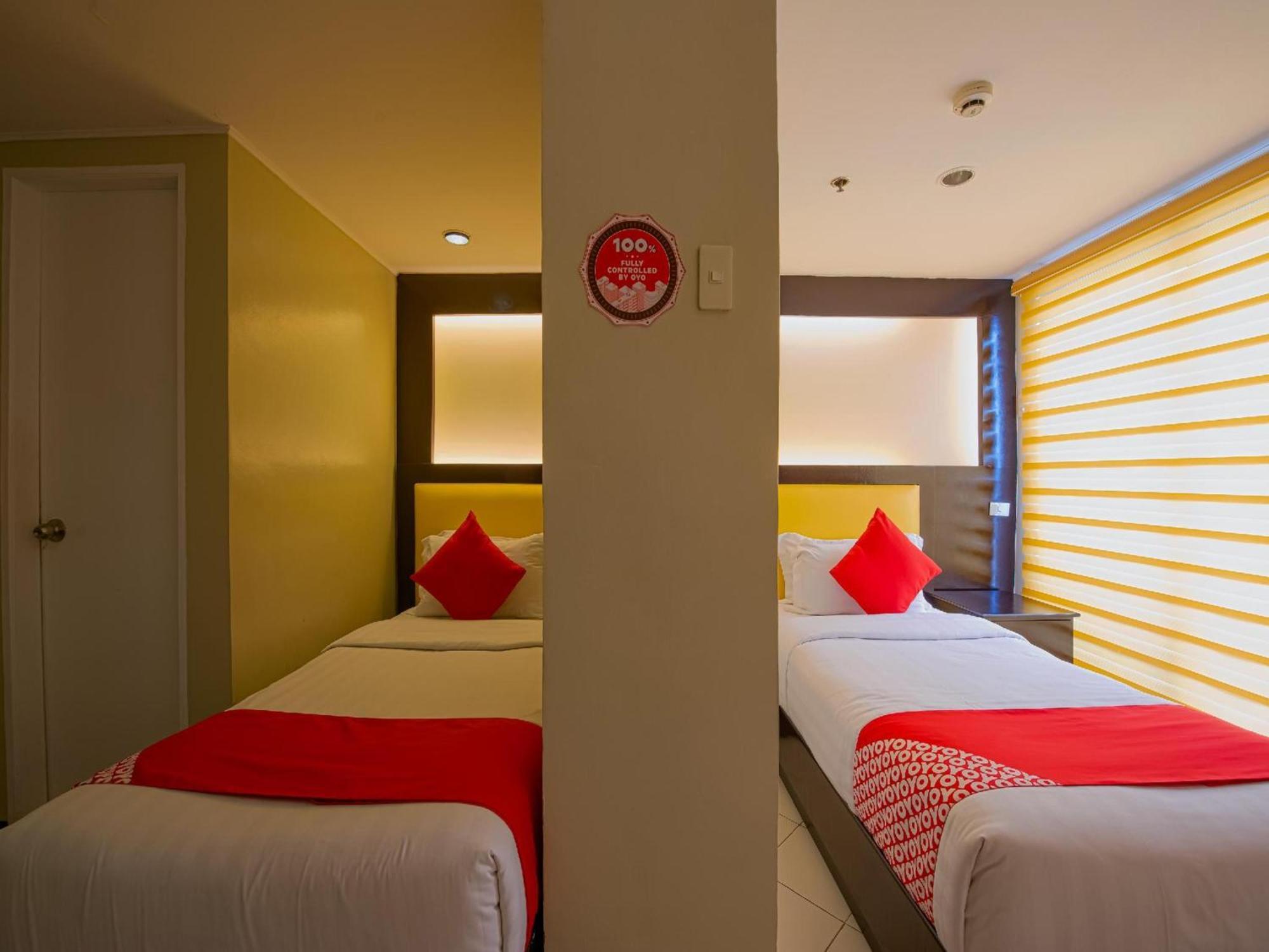 Oyo 115 Northridge Mansions Hotel Quezon City Buitenkant foto