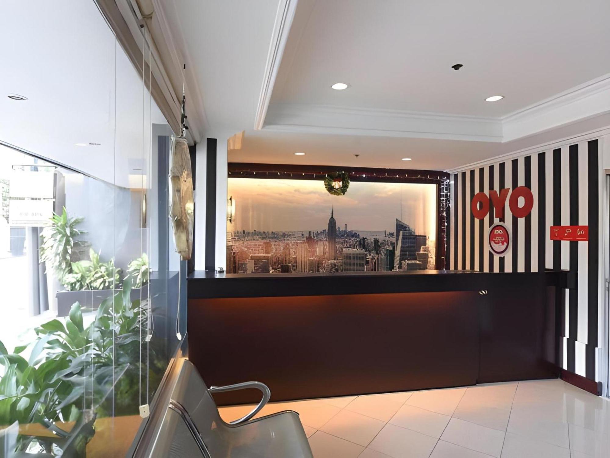 Oyo 115 Northridge Mansions Hotel Quezon City Buitenkant foto