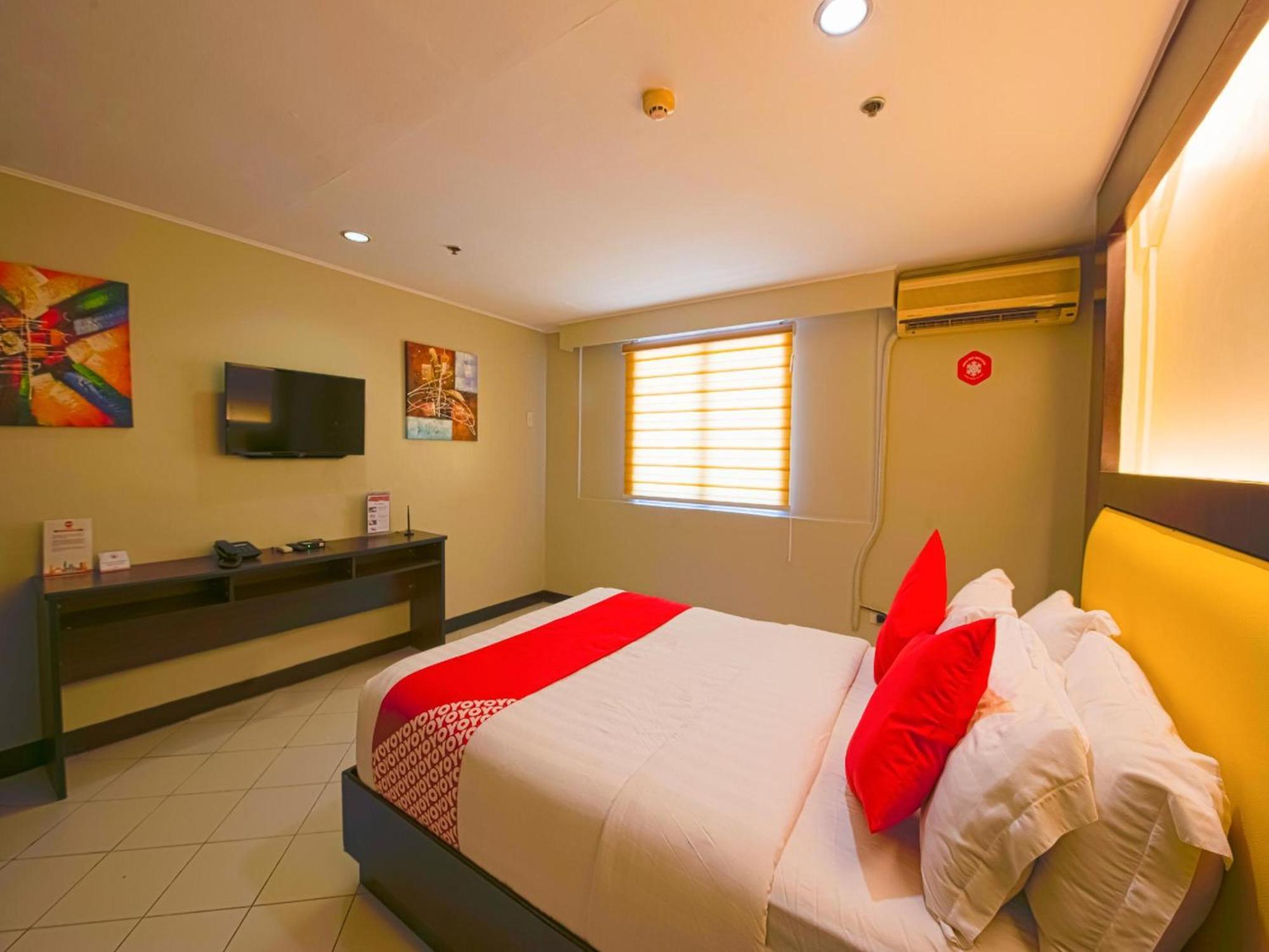 Oyo 115 Northridge Mansions Hotel Quezon City Buitenkant foto